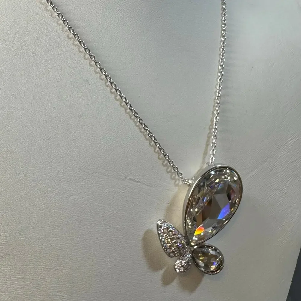 Modern Statement Women's Silver Crystal Studded Teardrop Necklace - Picture 1 of 8